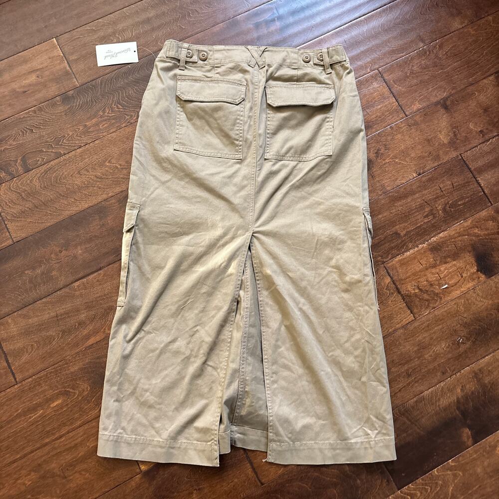 NWT Universal Thread High Rise Cargo Midi Skirt Tan Khaki y2k Women's Size US 8 - Picture 7 of 9